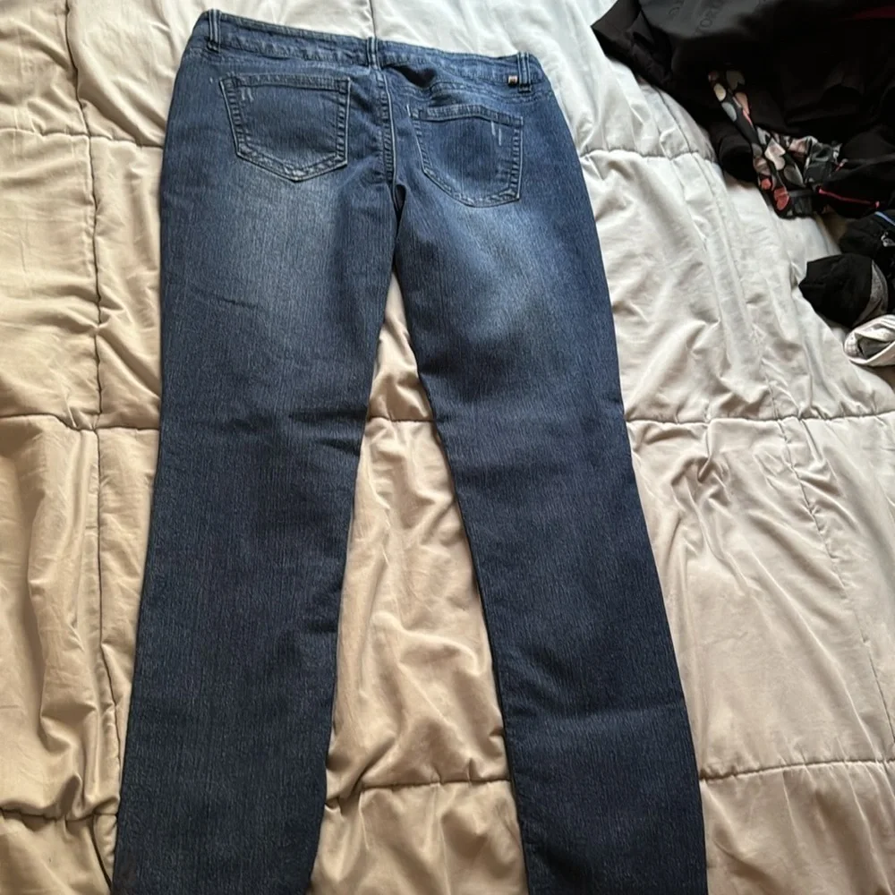 2 forever 21 jeans and 1 almost famous jeans brand ( total of 3 jeans )